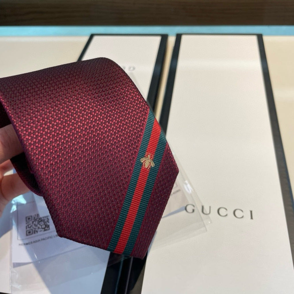 Gucci Style Men's Web Stripe Textured Silk Tie