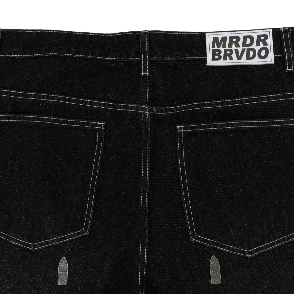 BLACK AMPLIFIED STRAIGHT-FIT JEANS