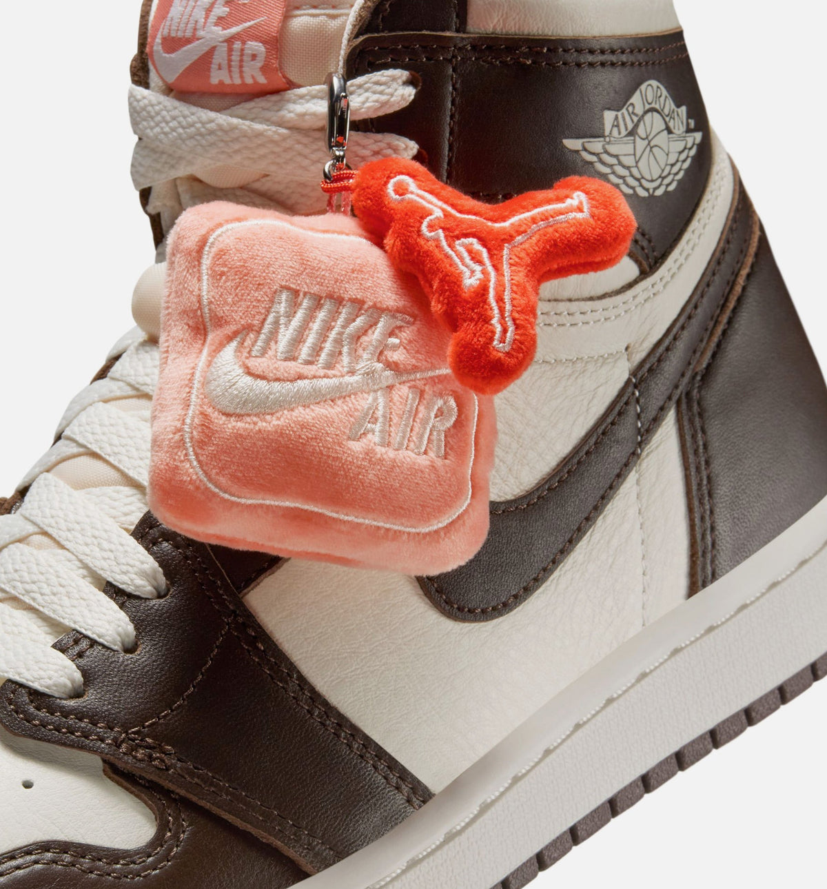 Air Jordan 1 Retro High OG Baroque Brown – Women's Lifestyle Shoe in Baroque Brown/Light Madder Root/Sail