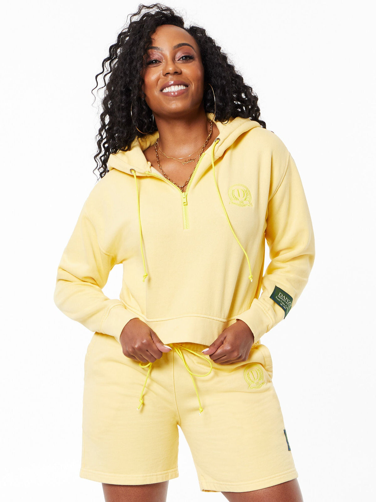 HALF ZIP CROP HOODIE