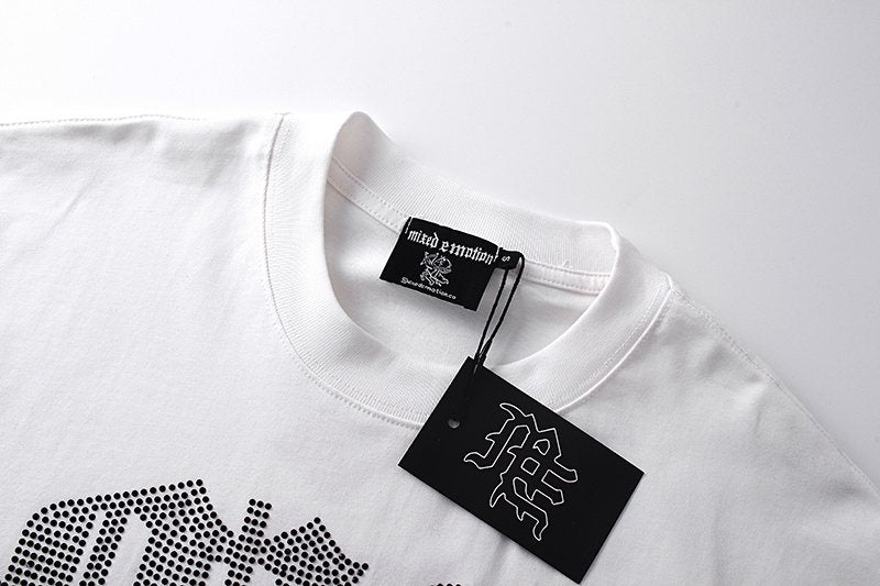 MIXED EMOTION Gothic Illustrated Graphic T-Shirt