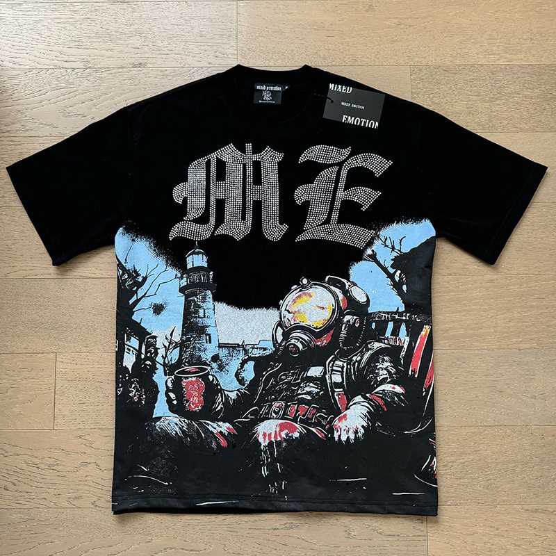 MIXED EMOTION Lighthouse & Diver Graphic T-Shirt