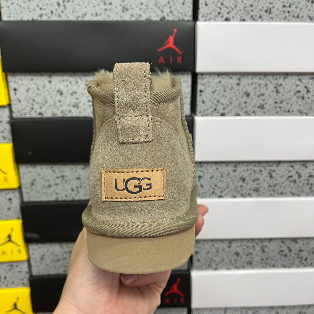 UGG Classic Ultra Mini Boot – Suede Ankle Boot with Shearling Lining, Herringbone Collar & Tonal Lug Sole in Olive
