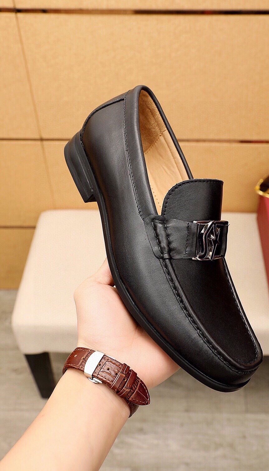 Ferragamo Black Metal Hardware Loafers