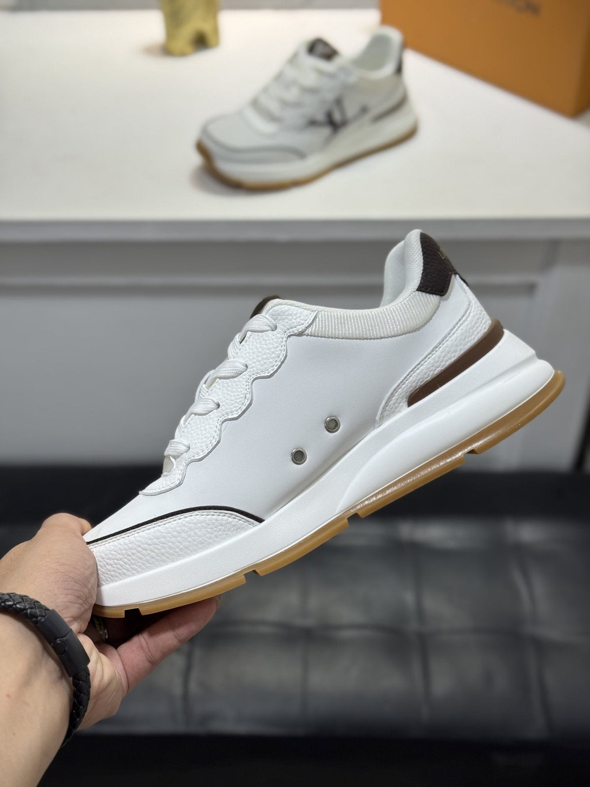 Louis Vuitton LV-Detail Low-Top Sneakers
