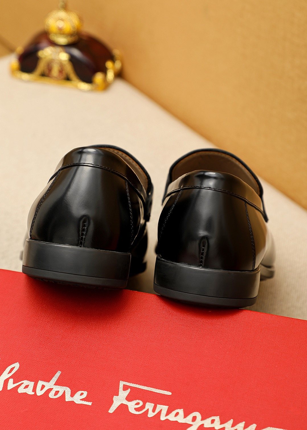 Salvatore Ferragamo Men's Black Buckle Loafers - Low-Profile Sole