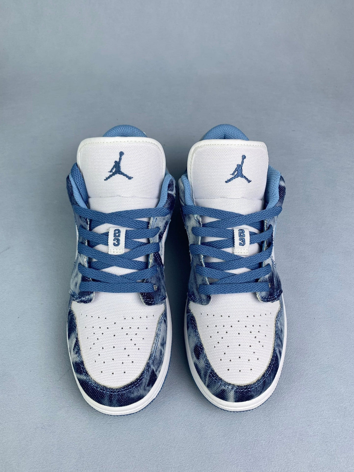 Air Jordan 1 Low Washed Denim White/Blue Unisex Sneakers DM8947-100